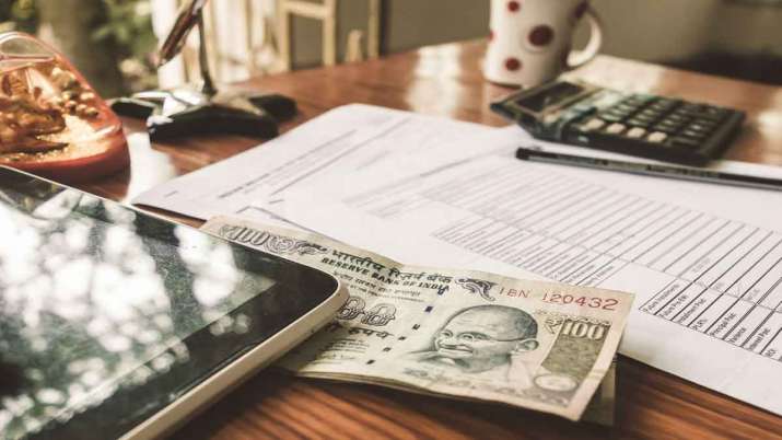 Tax refunds worth over Rs 1.23 lakh cr issued to 38.11 lakh taxpayers till Oct 13 Tax refunds worth over Rs 1.23 lakh cr issued to 38.11 lakh taxpayers till Oct 13- India TV Paisa