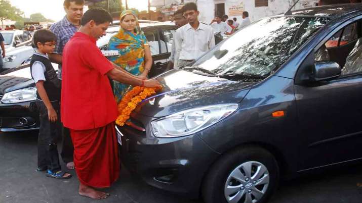 SIAM said Passenger vehicle sales in India rise 26 pc in Sept SIAM said Passenger vehicle sales in India rise 26 pc in Sept- India TV Paisa