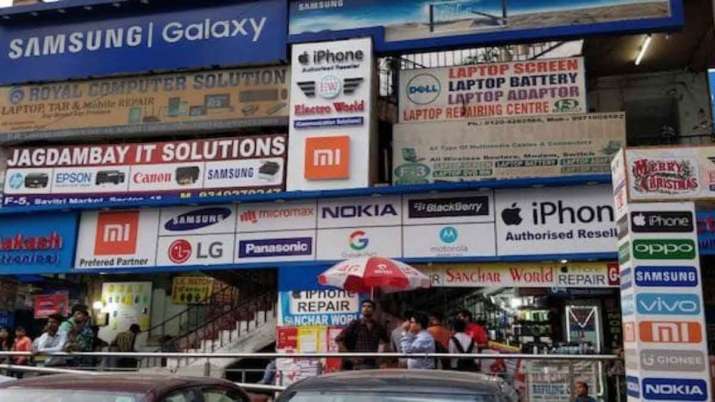 Samsung now top smartphone seller in India, globally Samsung now top smartphone seller in India, globally- India TV Paisa