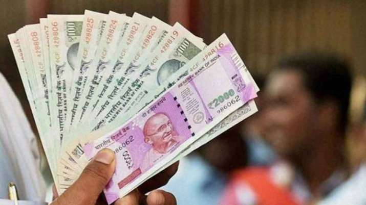 Atal Pension Yojna: with invest Rs 210 monthly you will get Rs 60000 pension Atal Pension Yojna: with invest Rs 210 monthly you will get Rs 60000 pension- India TV Paisa