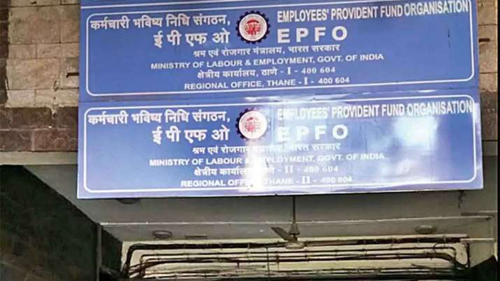 EPFO gets Platinum Partner Award for highest transactions on UMANG App EPFO gets Platinum Partner Award for highest transactions on UMANG App- India TV Paisa