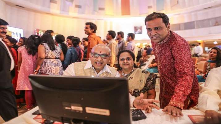 शेयर बाजार कारोबारी मुहूूूूर्त ट्रेडिंग को बहुत शुभ मानते हैैं। (चित्र प्रतीकात्मक) शेयर बाजार कारोबारी मुहूूूूर्त ट्रेडिंग को बहुत शुभ मानते हैैं। (चित्र प्रतीकात्मक)- India TV Paisa