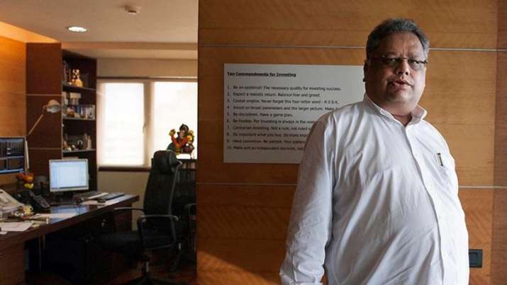 राकेश झुनझुनवाला ने खरीदे इंडियाबुल्स रियल एस्टेट में 29 करोड़ रुपए के शेयर, भाव में आया उछाल राकेश झुनझुनवाला ने खरीदे इंडियाबुल्स रियल एस्टेट में 29 करोड़ रुपए के शेयर, भाव में आया उछाल- India TV Paisa