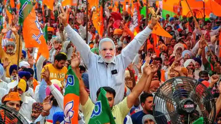36 में से 33 सीटों पर जीती BJP, कांग्रेस को मिली सिर्फ एक सीट, जानें अब कहां लहराया भगवा 36 में से 33 सीटों पर जीती BJP, कांग्रेस को मिली सिर्फ एक सीट, जानें अब कहां लहराया भगवा
