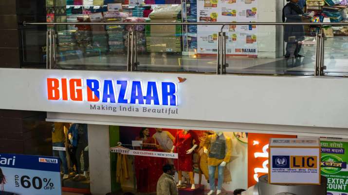 Delhi High Court dismisses Future Group's plea against Amazon Delhi High Court dismisses Future Group's plea against Amazon- India TV Paisa