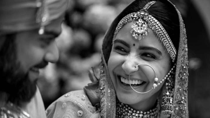 अनुष्का संग शादी के 3 साल पूरे होने पर कोहली ने शेयर की ये ख़ास तस्वीर