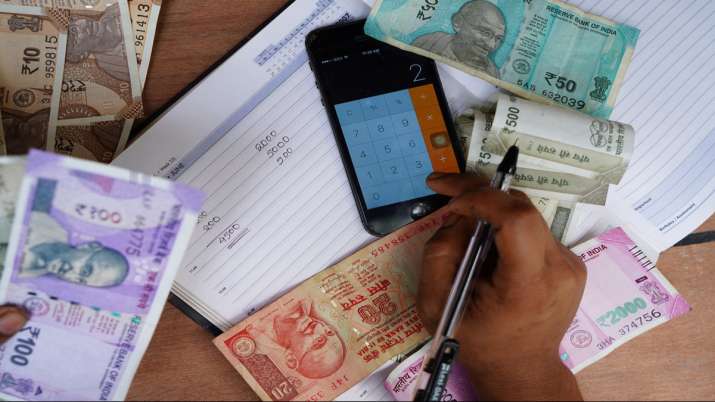 Blanket interest waiver on all loans to be Rs 6 lakh crore, Centre to SC Blanket interest waiver on all loans to be Rs 6 lakh crore, Centre to SC- India TV Paisa