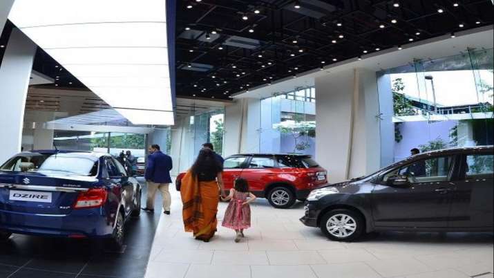 Passenger vehicle retail sales rise 4 pc in Nov on festive demand, says FADA Passenger vehicle retail sales rise 4 pc in Nov on festive demand, says FADA- India TV Paisa