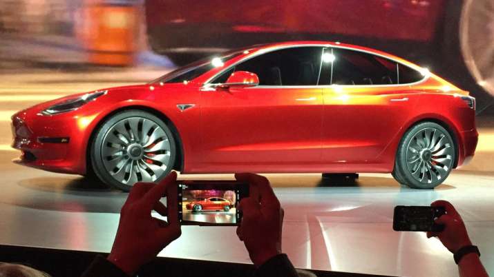 elon musk confirm tesla enter in india in 2021 elon musk confirm tesla enter in india in 2021- India TV Paisa