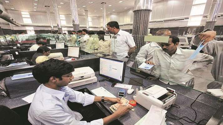 BMS demands cap on earned leave be raised to 300 days from proposed 240 days BMS demands cap on earned leave be raised to 300 days from proposed 240 days- India TV Paisa