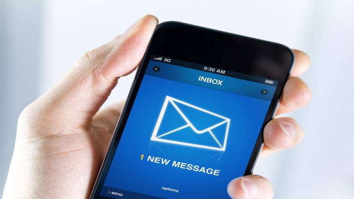 WhatsApp rival Hike shuts down messaging service WhatsApp rival Hike shuts down messaging service- India TV Paisa