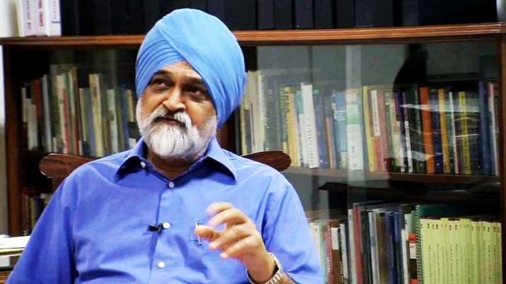 Country's economy is gradually recovering, says Montek Country's economy is gradually recovering, says Montek- India TV Paisa