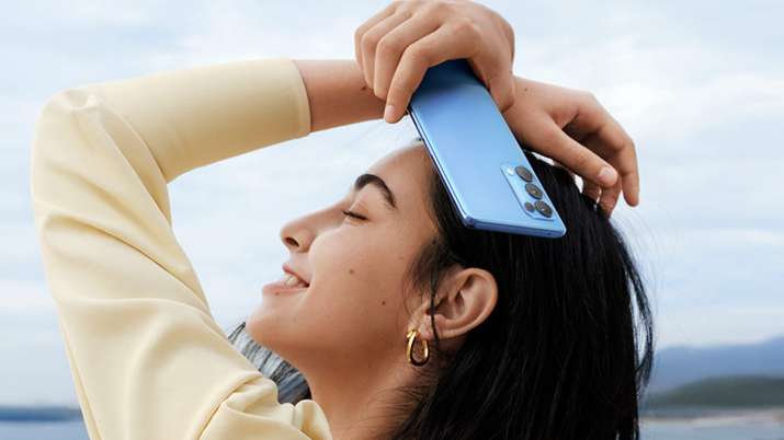 OPPO Reno5 Pro 5G arrives in India at Rs 35,990 OPPO Reno5 Pro 5G arrives in India at Rs 35,990- India TV Paisa