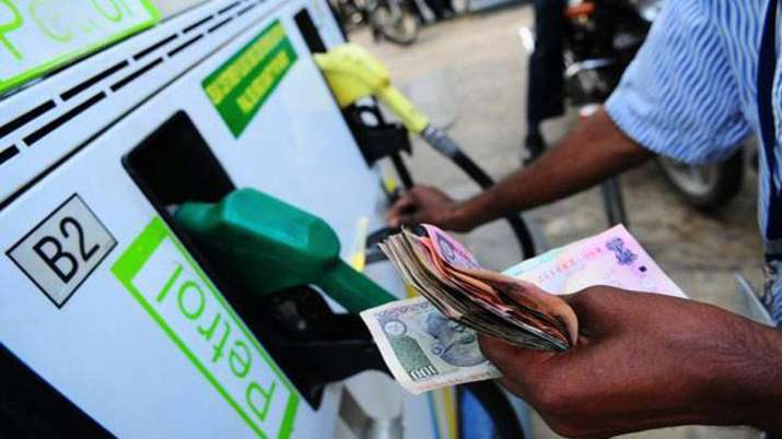Petrol crosses Rs 86 mark in Delhi, diesel above Rs 83 in Mumbai Petrol crosses Rs 86 mark in Delhi, diesel above Rs 83 in Mumbai- India TV Paisa
