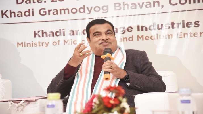 jobs in village Dung paint factory nitin gadkari plan हर गांव में गोबर से पेंट बनाने की फैक्ट्री क्य jobs in village Dung paint factory nitin gadkari plan हर गांव में गोबर से पेंट बनाने की फैक्ट्री क्य- India TV Paisa