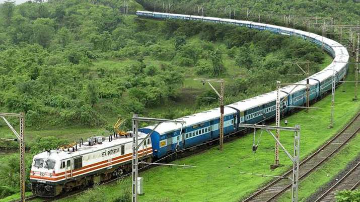 बजट में उत्तर पश्चिम रेलवे को मिला 4672.55 करोड़ रुपए का आवंटन बजट में उत्तर पश्चिम रेलवे को मिला 4672.55 करोड़ रुपए का आवंटन- India TV Paisa