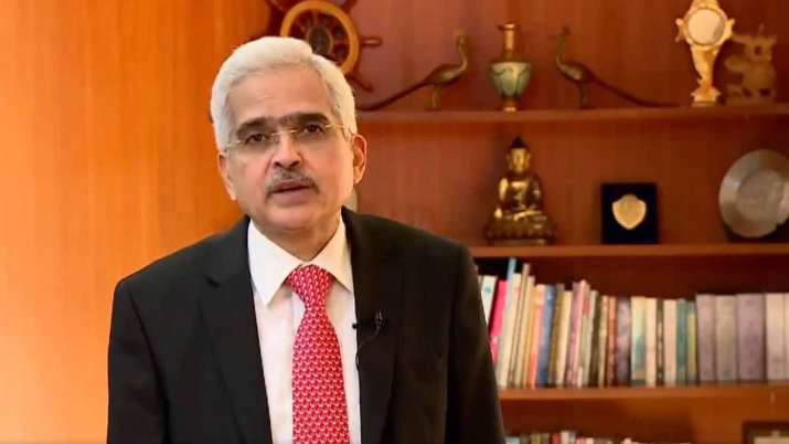 RBI says centre, states should tax reduction in petrol and diesel prices RBI says centre, states should tax reduction in petrol and diesel prices - India TV Paisa