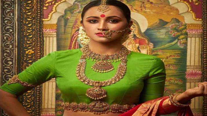 gold price hike today for 105 rupees silver jumps 1073 rupees check major cities ten gram rate list gold price hike today for 105 rupees silver jumps 1073 rupees check major cities ten gram rate list- India TV Paisa