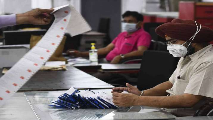 Modi govt has no plan to introduce four-day work week in government offices Modi govt has no plan to introduce four-day work week in government offices- India TV Paisa