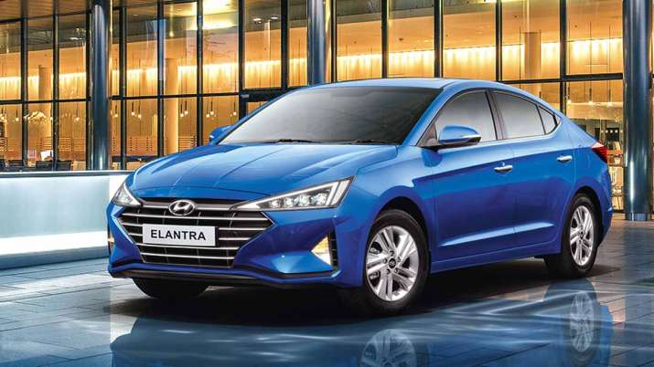 Hyundai elantra Hyundai elantra - India TV Paisa