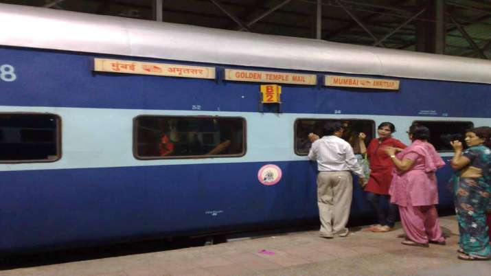 indian railways IRCTC announced good news three tier ac coaches available at lowest fare for passeng indian railways IRCTC announced good news three tier ac coaches available at lowest fare for passeng- India TV Paisa