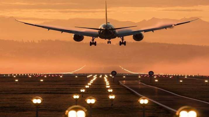 UAE,Kuwait, Iran and Oman bans flights from India UAE,Kuwait, Iran and Oman bans flights from India - India TV Paisa