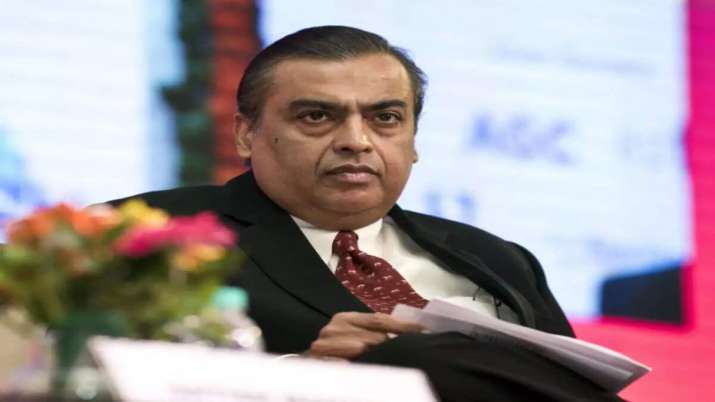 Mukesh Ambani help India’s Covid Fight Sends Oxygen From His Jamnagar Refineriees to Maharashtra Mukesh Ambani help India’s Covid Fight Sends Oxygen From His Jamnagar Refineriees to Maharashtra - India TV Paisa