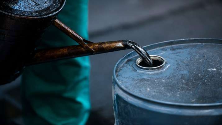 OPEC देशों का धीरे-धीरे तेल उत्पादन बढ़ाने का फैसला, भारत में कीमतों में आ सकती है कमी OPEC देशों का धीरे-धीरे तेल उत्पादन बढ़ाने का फैसला, भारत में कीमतों में आ सकती है कमी- India TV Paisa