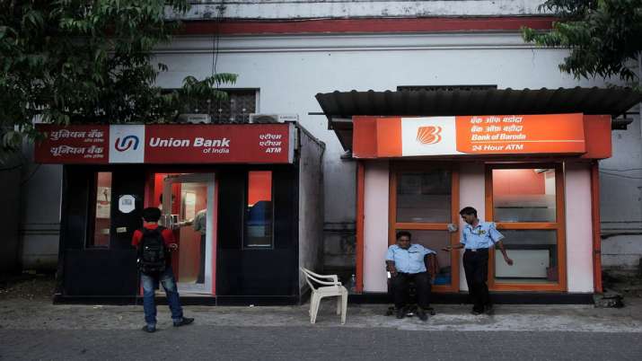 2 public sector banks privatisation soon NITI Aayog to finalise names 2 public sector banks privatisation soon NITI Aayog to finalise names - India TV Paisa