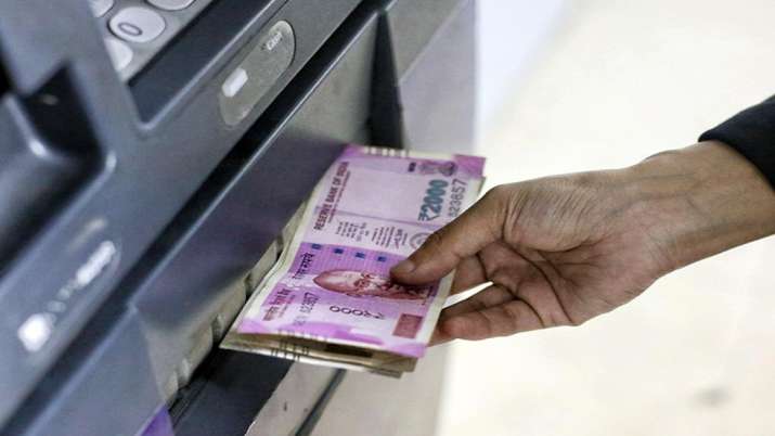 COVID-19 brings behavioural change people withdrawing larger amounts from ATMs COVID-19 brings behavioural change people withdrawing larger amounts from ATMs - India TV Paisa