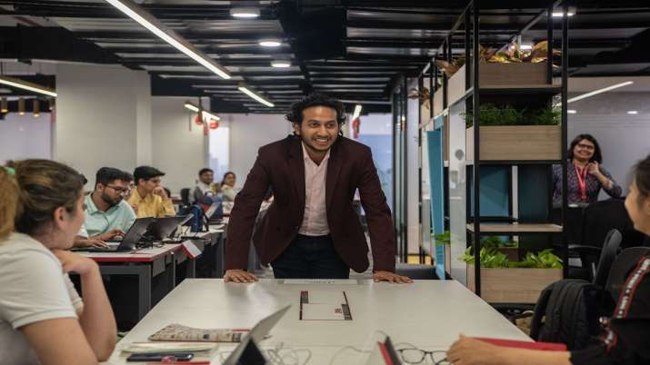 Good news for employees OYO start 4day work week, pay 8 months full salary Good news for employees OYO start 4day work week, pay 8 months full salary - India TV Paisa