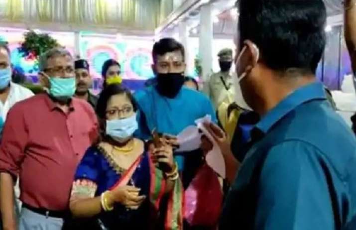 त्रिपुरा: DM शैलेश यादव को सरकार ने पद से हटाया, शादी समारोह में मेहमानों  से की थी बदसलूकी - India TV Hindi News