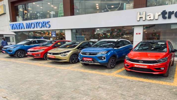 Tata Motors to hike passenger vehicle prices from May 8 Tata Motors to hike passenger vehicle prices from May 8- India TV Paisa