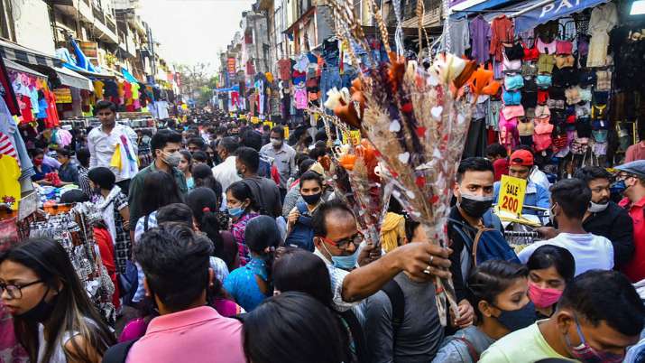 भारतीय ज्यादा खरीदते... भारतीय ज्यादा खरीदते...- India TV Paisa