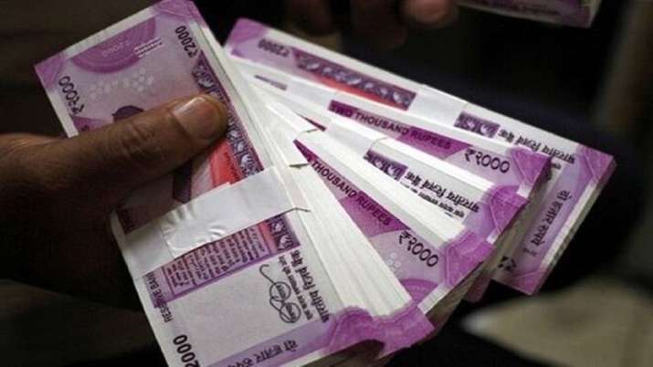 बैंक कर्ज 5.98 फीसदी, जमा 9.66 फीसदी बढ़ा; देखें बीते वर्ष के आंकड़े बैंक कर्ज 5.98 फीसदी, जमा 9.66 फीसदी बढ़ा; देखें बीते वर्ष के आंकड़े- India TV Paisa