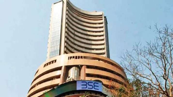 BSE में सूचीबद्ध कंपनियों का बाजार पूंजीकरण 229 लाख करोड रुपए के नए रिकार्ड स्तर पर पहुंचा BSE में सूचीबद्ध कंपनियों का बाजार पूंजीकरण 229 लाख करोड रुपए के नए रिकार्ड स्तर पर पहुंचा- India TV Paisa