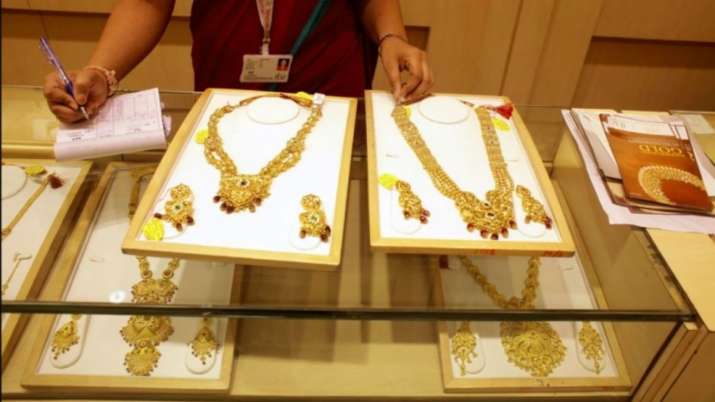 Jewellers welcome govt decision to implement hallmarking in phases Jewellers welcome govt decision to implement hallmarking in phases- India TV Paisa