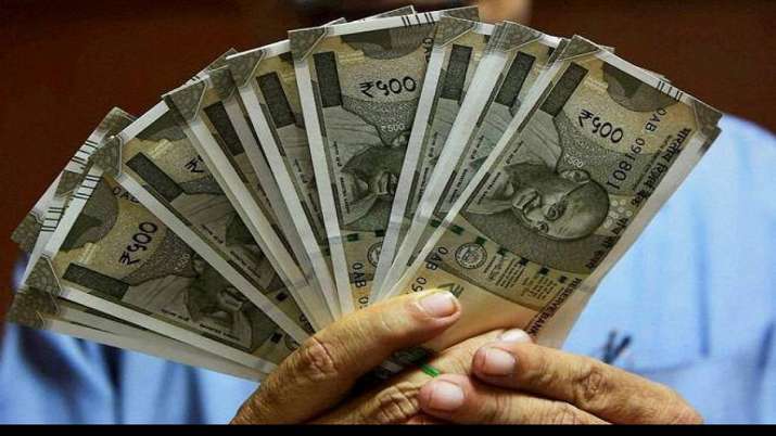 India has 698000 super rich, Wealth of India's superrich slips 4.4 pc to USD 12.83 trillion in 2020 India has 698000 super rich, Wealth of India's superrich slips 4.4 pc to USD 12.83 trillion in 2020- India TV Paisa
