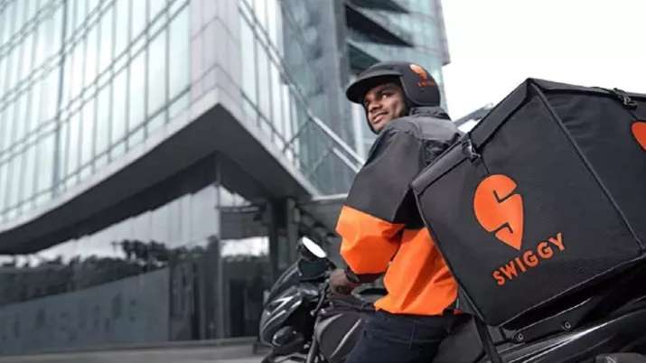After Zomato mega IPO Swiggy closes Rs 9,345 crore funding led by SoftBank Vision Fund 2 After Zomato mega IPO Swiggy closes Rs 9,345 crore funding led by SoftBank Vision Fund 2- India TV Paisa