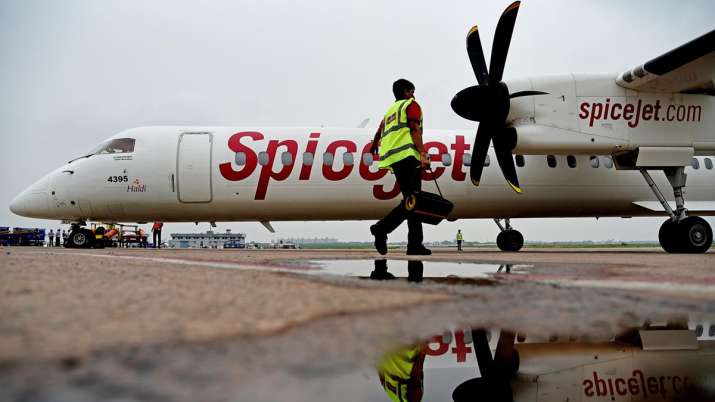 good news for SpiceJet passengers now book cabs during flight- India TV Paisa