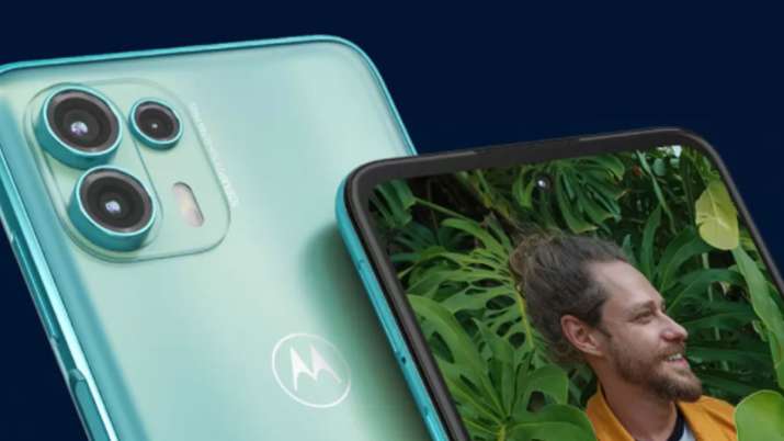 Motorola ने लॉन्च किए दो नए... Motorola ने लॉन्च किए दो नए...- India TV Paisa