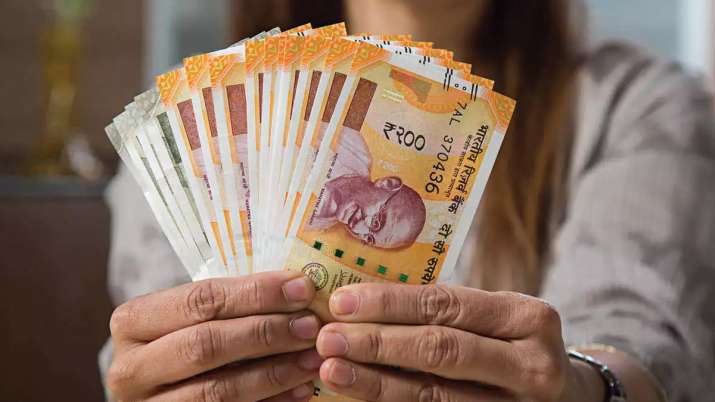 India Inc expected to dole out 8.6 pc avg salary increment in 2022 Deloitte survey India Inc expected to dole out 8.6 pc avg salary increment in 2022 Deloitte survey- India TV Paisa