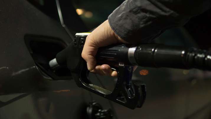 Modi Govt to consider bringing petrol, diesel into GST Modi Govt to consider bringing petrol, diesel into GST- India TV Paisa