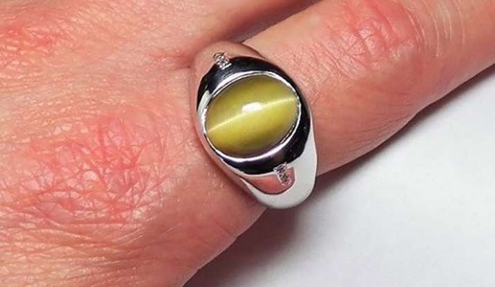 बिगड़े हुए काम बना देता है लहसुनिया रत्न, लेकिन इन लोगों के लिए है हानिकारक