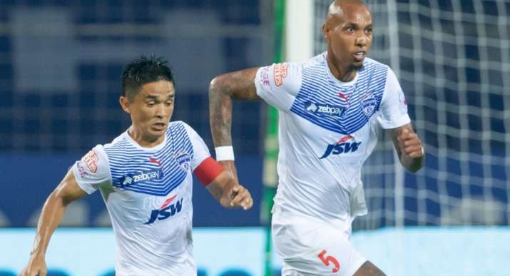 ISL: एटीके मोहन बागान ने बेंगलुरु एफसी को 2-0 से हराकर सेमीफाइनल की दौड़ से किया बाहर