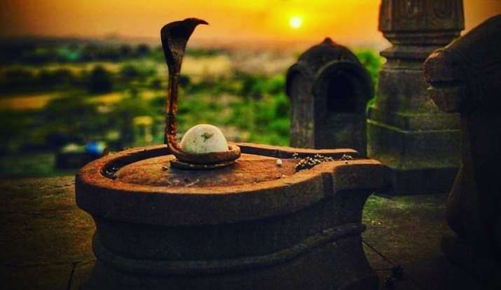 Mahashivratri 2022: महाशिवरात्रि पर जरूर करें ये खास उपाय, सभी कष्टों से निजात मिलने के साथ होगा धनलाभ