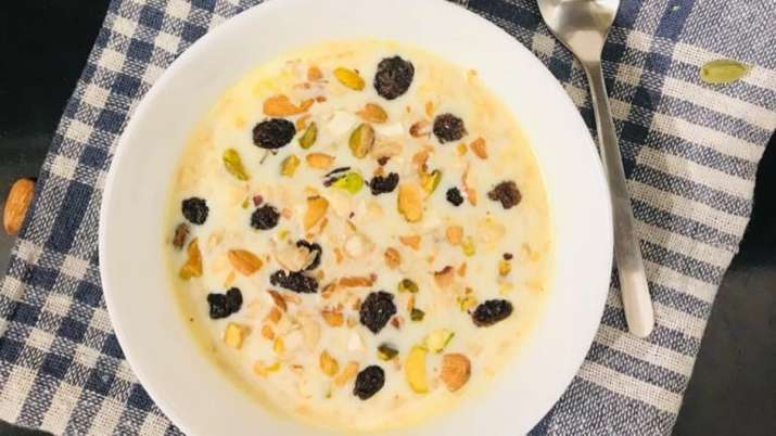 Mahashivratri 2022 Recipe : इस बार महाशिवरात्रि व्रत में शामिल करें सेब की खीर, जानिए आसान रेसिपी