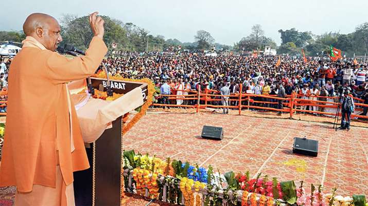 योगी ने सपा पर साधा निशाना, कहा- परिवारवादी पार्टी कभी यूपी का भला नहीं कर सकती