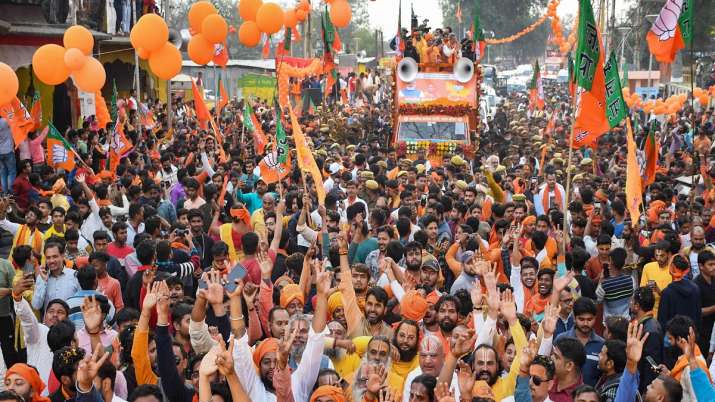 UP Election 2022: ‘गोरखपुर क्षेत्र’ के 62 विधानसभा क्षेत्रों में आरएसएस ने झोंकी ताकत, BJP के लिए तैयार कर रहा जमीन