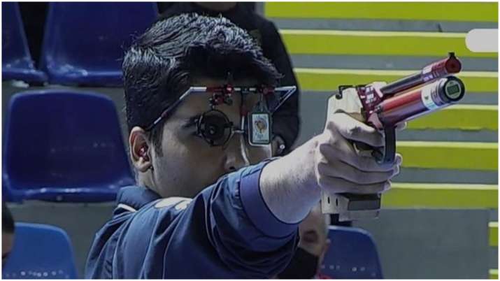 सौरभ चौधरी ने आईएसएसएफ विश्व कप में स्वर्ण जीता, जर्मनी के माइकल श्वाल्ड को पछाड़ा